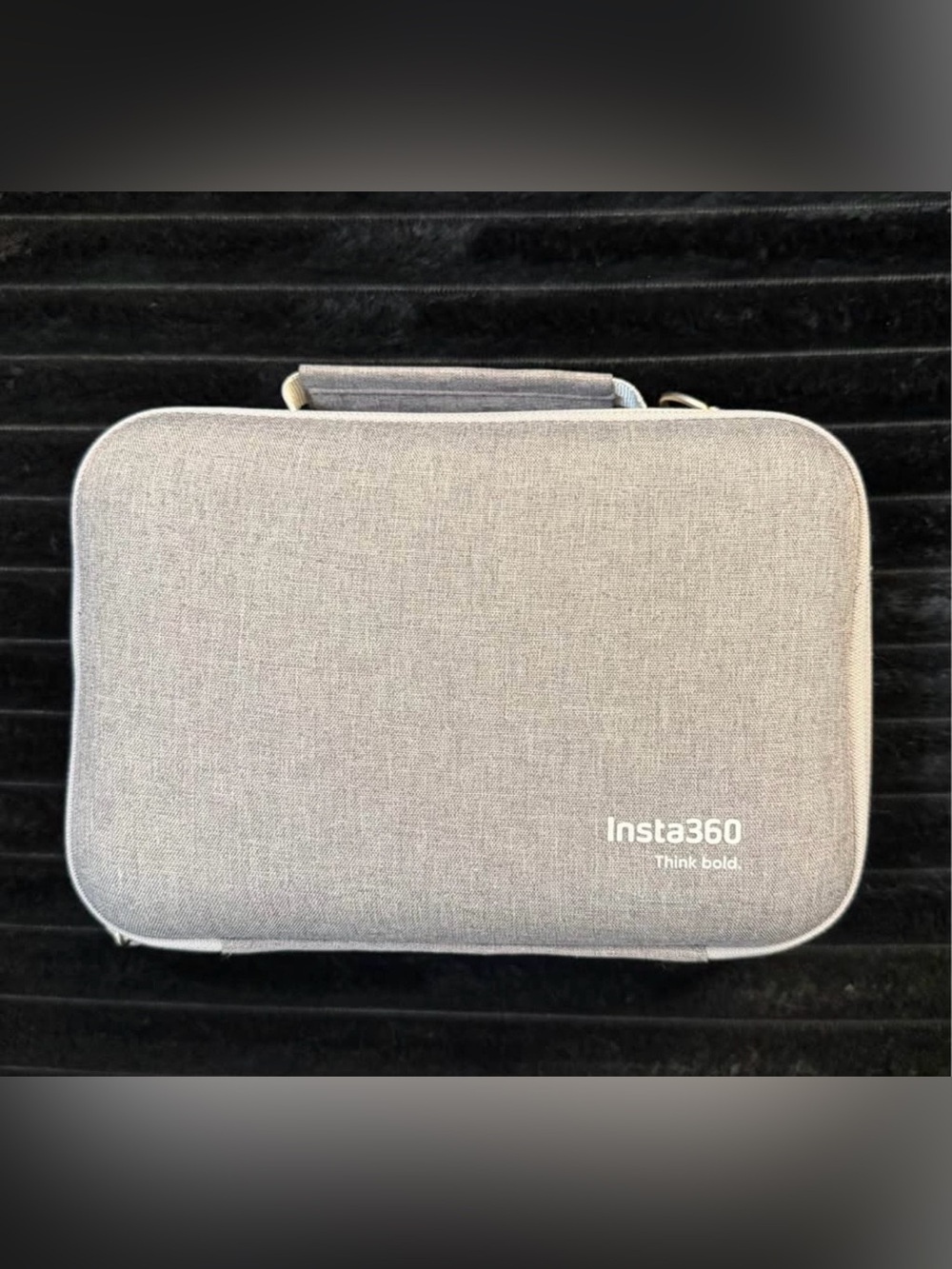 Insta360 Flow 2 Pro Light Gray Carrying Case for Tablets & Accessories